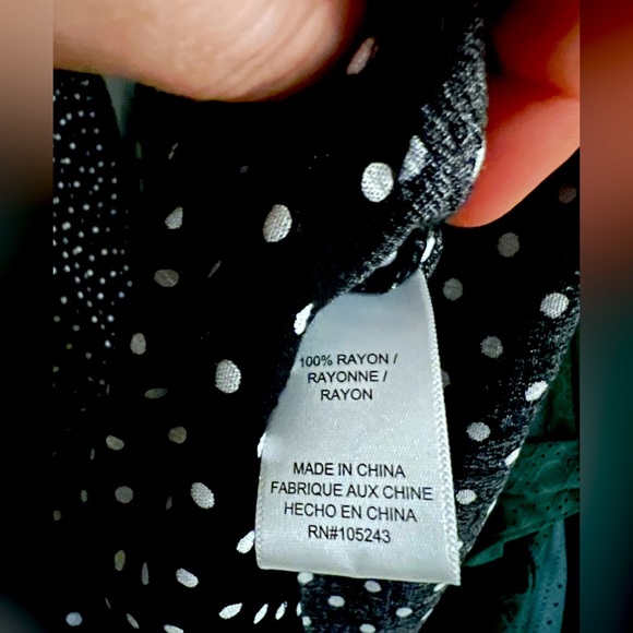 Spotted short sleeve blouse. Semi-sheer. - Picture 3 of 3